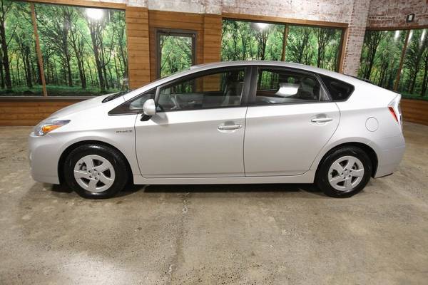 2010 Toyota Prius Electric III Hatchback - cars & trucks - by dealer... for sale in Beaverton, OR – photo 16