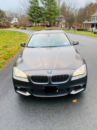 2012 BMW 528I Xdrive AWD Mint - cars & trucks - by owner - vehicle... for sale in Clifton Park, NY – photo 3