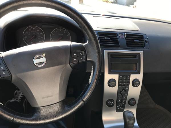 Nice Volvo S40 2005 For Sale - cars & trucks - by owner - vehicle... for sale in Los Angeles, CA – photo 7