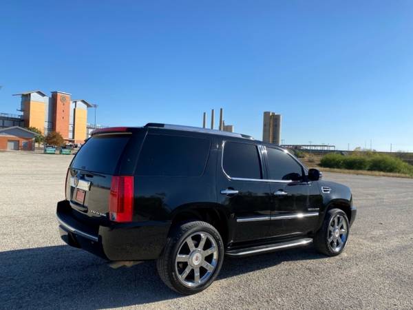 2012 CADILLAC ESCALADE 2WD 4DR LUXURY/WE FINANCE/ASK FOR JOHN - cars... for sale in San Antonio, TX – photo 8