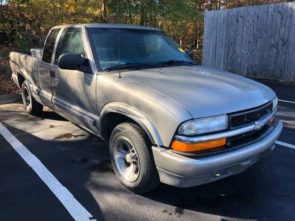 2001 Chevrolet S-10 Ext Cab **Only 144k Miles** - cars & trucks - by... for sale in High Point, NC – photo 2