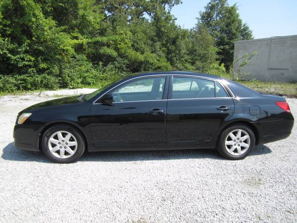 05 Toyota Avalon for sale in Chattanooga, TN – photo 3