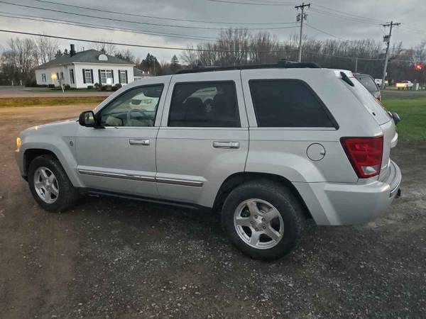 2005 JEEP GRAND CHEROKEE LIMITED 4X4!!! - cars & trucks - by owner -... for sale in Apulia Station, NY – photo 2