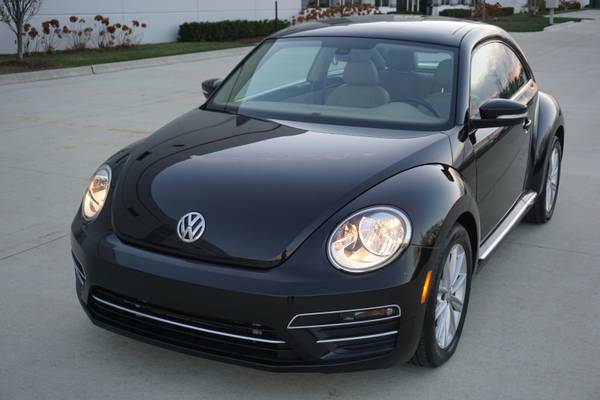 2019 vw beetle se turbo - cars & trucks - by owner - vehicle... for sale in Lockport, IL – photo 2