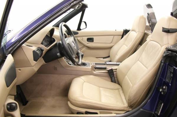 *SPORTY Blue Z3 CONVERTIBLE* 1998 BMW *LEATHER & LOW MILES* for sale in Clinton, MO – photo 10