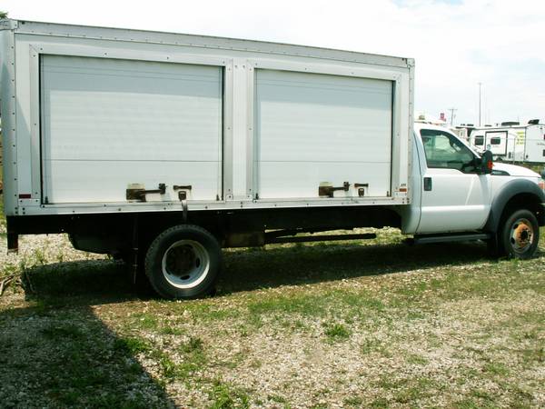 2013 F550 Ford Box Truck gas automatic PW air cruise Mechanics for sale in Memphis, KY – photo 4
