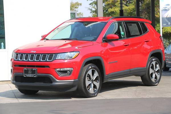 2017 Jeep New Compass Latitude 4WD - only 13,969 miles | Apple... for sale in Eugene, OR – photo 8