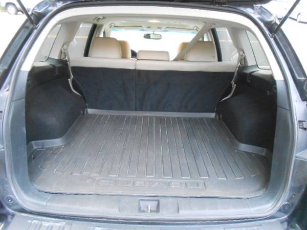 2011 Subaru Outback Wagon Moonroof Navigation Backup Camera 1 Owner!... for sale in Seymour, NY – photo 21