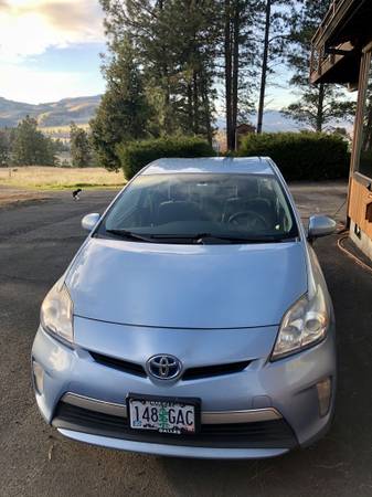 2012 Toyota Prius Hybrid Plugin - cars & trucks - by owner - vehicle... for sale in Mosier, OR – photo 9