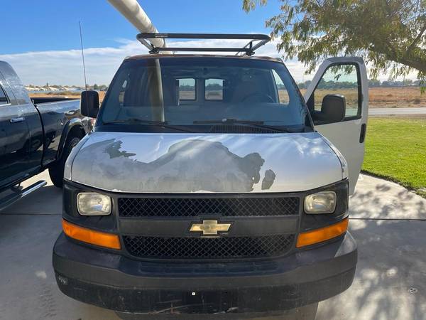 Chevrolet express extended 2500 heavy duty 4 8L - - by for sale in Los Angeles, CA – photo 2