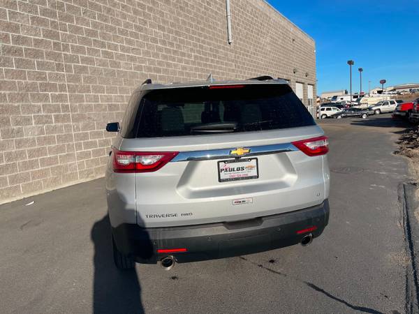 2020 Chevy Chevrolet Traverse LT Cloth suv Silver Ice Metallic for sale in Jerome, ID – photo 4