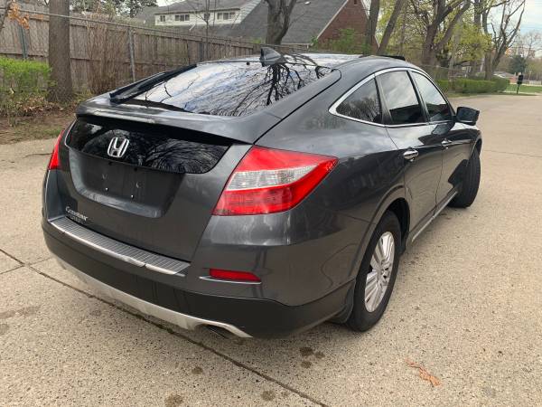 2013 Honda Crosstour exl with 87000 miles fully loaded - cars & for sale in Clinton Township, MI – photo 4