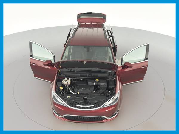 2017 Chrysler Pacifica Touring-L Plus Minivan 4D van Burgundy for sale in Kansas City, MO – photo 22