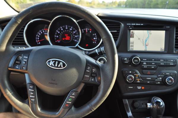 2011 Kia Optima EX with EVERY AVAILABLE OPTION for sale in Laurys Station, PA – photo 12