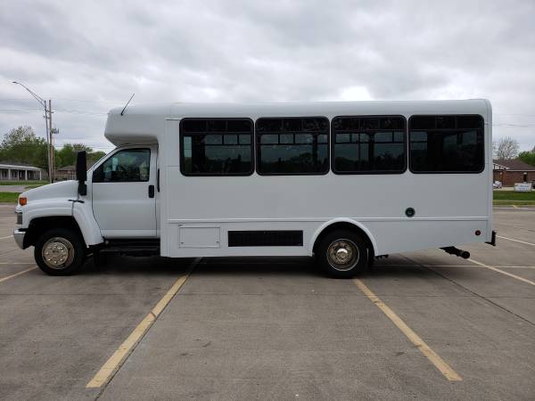 2007 Chevy C-4500 Shuttle/Party/Limo/Church Bus for sale in Oak Grove, NE – photo 6