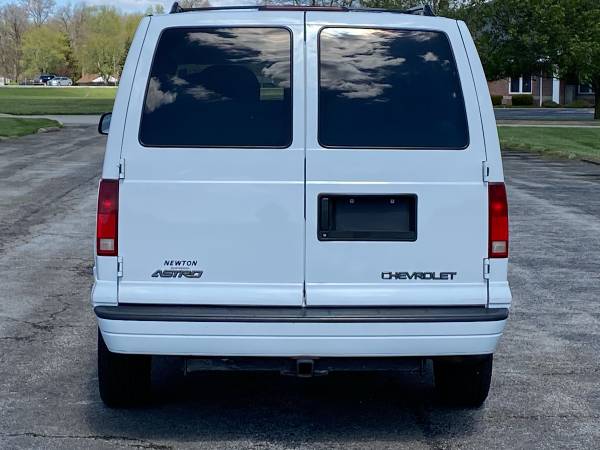 2002 Chevrolet Astro Van only 119, 000 miles No Rust! 7950 - cars & for sale in Chesterfield Indiana, IN – photo 8