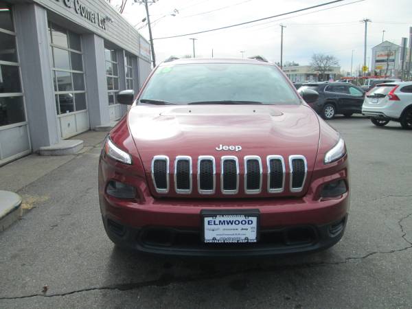 2016 jeep cherokee sport 4cl 4wd great on gas - - by for sale in East Providence, RI – photo 8