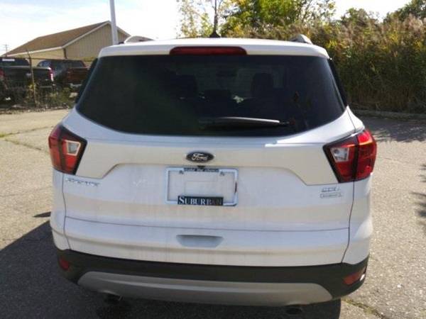 2019 Ford Escape SUV SEL (White Platinum) GUARANTEED APPROVAL for sale in Sterling Heights, MI – photo 4