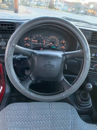 2002 Chevy S-10 5 SPEED MANUAL - cars & trucks - by dealer - vehicle... for sale in Saint Clair, MO – photo 13