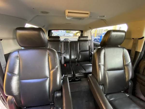 2011 GMC Yukon XL 1500 - Financing Available! - cars & trucks - by... for sale in Fresno, CA – photo 14