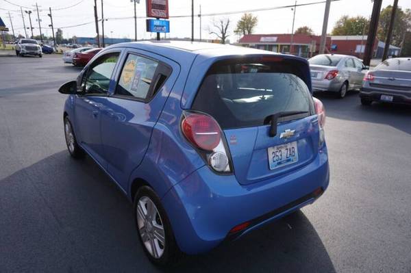 2013 CHEVROLET SPARK ** 5-SPEED MANUAL * OVER 36MPG * LIKE NEW ** -... for sale in Louisville, KY – photo 5