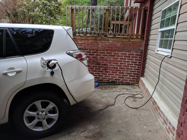 Toyota RAV4 Electric as-is for sale in Norcross, GA – photo 4