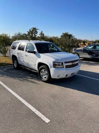 2012 Chevrolet Tahoe LT 4WD - cars & trucks - by owner - vehicle... for sale in San Antonio, TX – photo 2