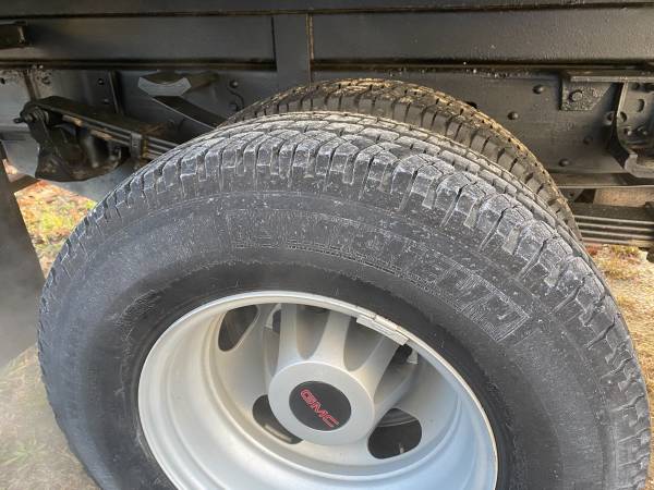 2015 GMC Sierra 3500HD 4-Wheeel Drive Mason Dump Truck - cars &... for sale in Waterford, CT – photo 13