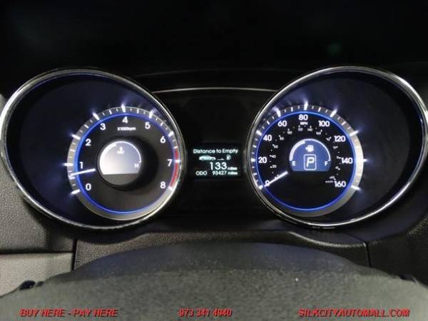 2011 Hyundai Sonata SE SE 4dr Sedan 6A - AS LOW AS $49/wk - BUY HERE... for sale in Paterson, PA – photo 18