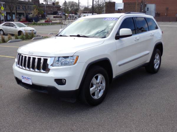2011 Jeep Grand Cherokee - - by dealer - vehicle for sale in Cleveland, OH – photo 2