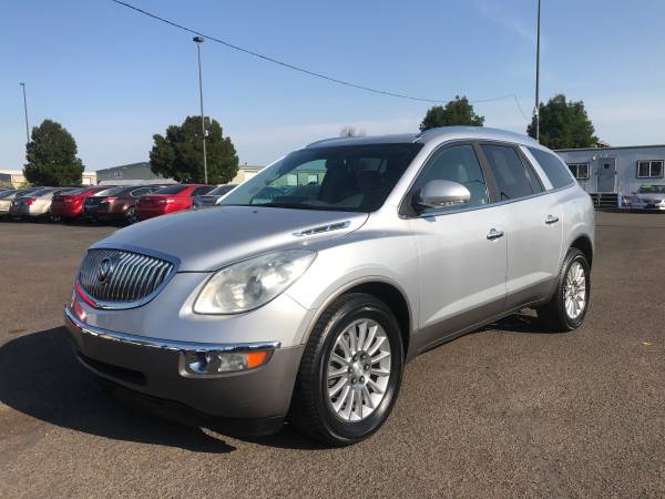 2009 BUICK ENCLAVE CXL 3RD SEATING RUNS GREAT - cars & trucks - by... for sale in Eugene, OR – photo 3
