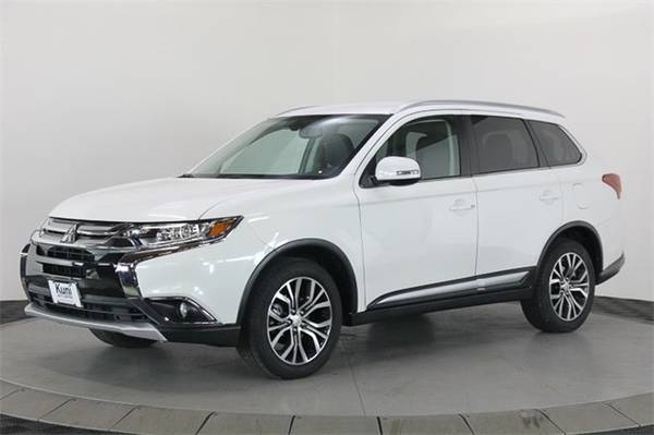 2017 Mitsubishi Outlander SEL 4x4 4WD SUV - cars & trucks - by... for sale in Beaverton, OR – photo 3