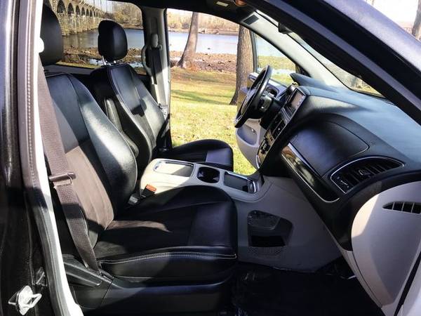 2019 Dodge Grand Caravan Passenger - Financing Available! - cars &... for sale in Morrisville, NJ – photo 23