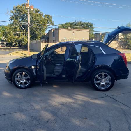 2010 Cadillac Srx with performance package. Will inhouse finance for sale in Arlington, TX – photo 3
