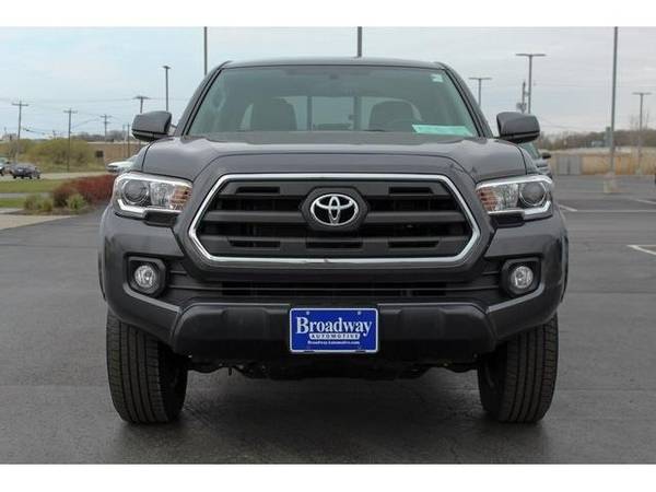 2016 Toyota Tacoma truck SR5 - Toyota Black - - by for sale in Green Bay, WI – photo 9