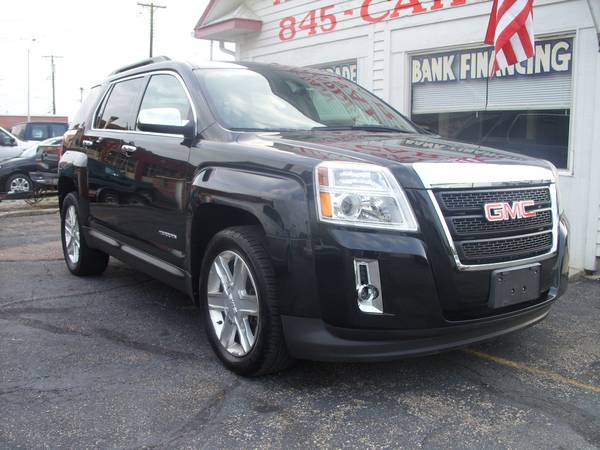 2012 GMC TERRAIN 4WD/AWD 90 DAY WARRANTY FINANCING AVAILABLE - cars... for sale in New Carlisle, OH – photo 2