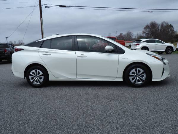 2018 Toyota Prius Three - - by dealer - vehicle for sale in Asheboro, NC – photo 17