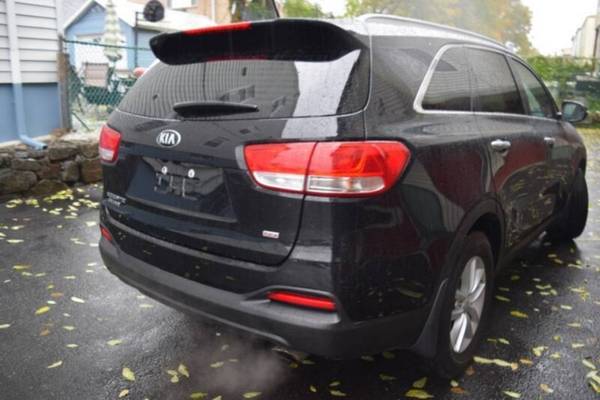 *2017* *Kia* *Sorento* *LX 4dr SUV* - cars & trucks - by dealer -... for sale in Paterson, NY – photo 21