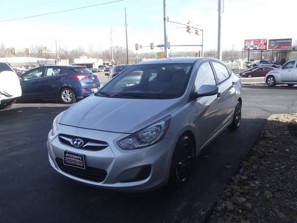 2012 Hyundai Accent GLS One Owner Clean CarFax Auto 37mpg Hwy - cars... for sale in Des Moines, IA – photo 6