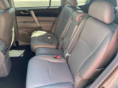 2013 Toyota Highlander AWD Leather Heated Seats 3rd Row Clean for sale in Nampa, ID – photo 8