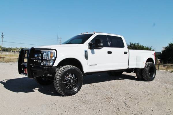 2019 FORD F-350 XLT 4X4*POWERSTOKE*FUELS*MUD TIRES*RANCH... for sale in Liberty Hill, TX – photo 3
