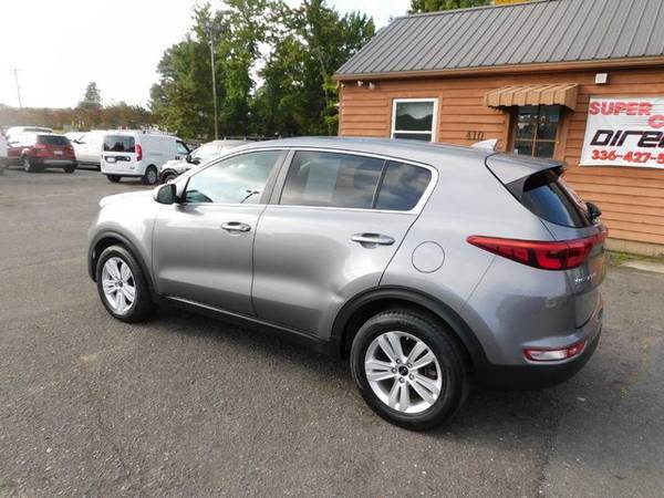Kia Sportage LX FWD SUV 1 Owner Sport Utility 45 A Week Payments... for sale in Greenville, SC – photo 2