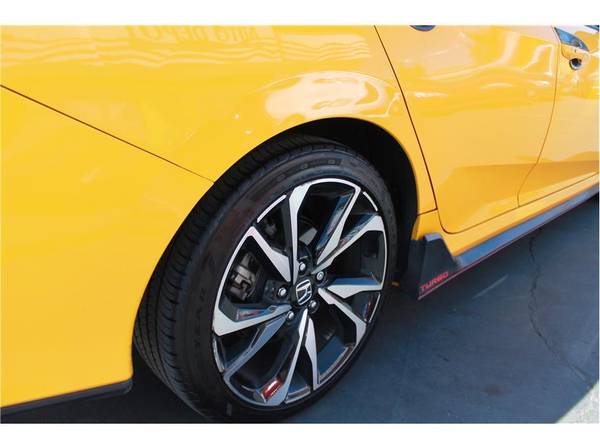 2019 Honda Civic Si Sedan 4D - FREE FULL TANK OF GAS! - cars & for sale in Modesto, CA – photo 11