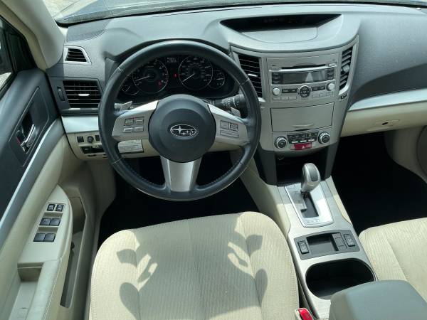 2011 Subaru Legacy 2 5i Premium, one previous owner Alpha Motors for sale in NEW BERLIN, WI – photo 12