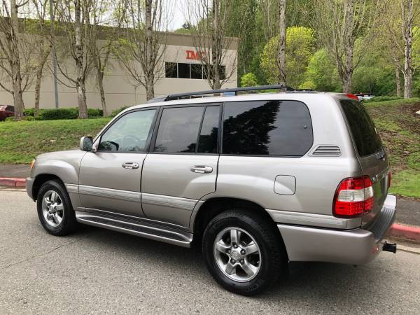 2006 Toyota Land Cruiser 4WD - Navigation, Third Row, Clean title for sale in Kirkland, WA – photo 7