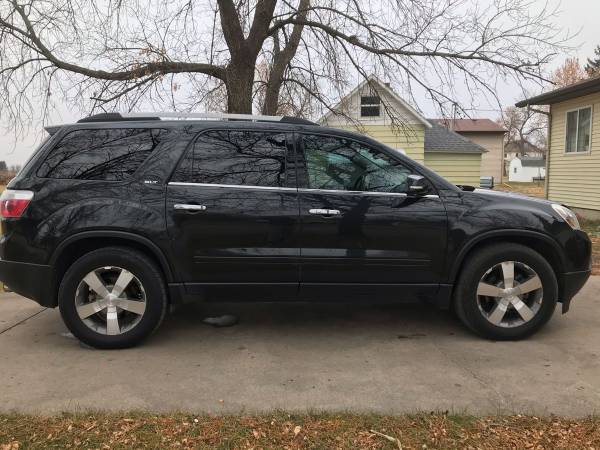 2011 GMC Arcadia $5550 - cars & trucks - by owner - vehicle... for sale in Hatton, ND – photo 2
