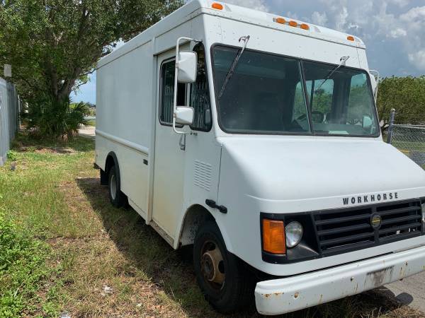 2001 workhorse step van food/business truck - - by for sale in Miami, FL – photo 3