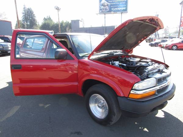 2003 Chevrolet S-10 Reg Cab RED 5SPD MANUAL RUNS AWESOME ! - cars for sale in Milwaukie, OR – photo 21