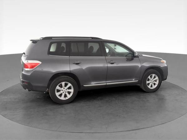2013 Toyota Highlander SE Sport Utility 4D suv Gray - FINANCE ONLINE... for sale in Arlington, District Of Columbia – photo 12