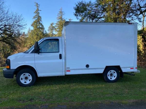 2010 GMC Savana 3500 10' Box Van, Only 100K Miles.... - cars &... for sale in Oregon City, OR – photo 2